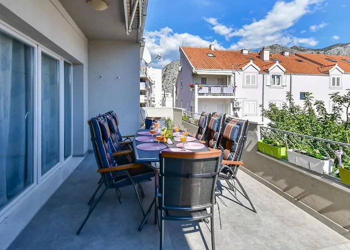 Ela Apartment Omis