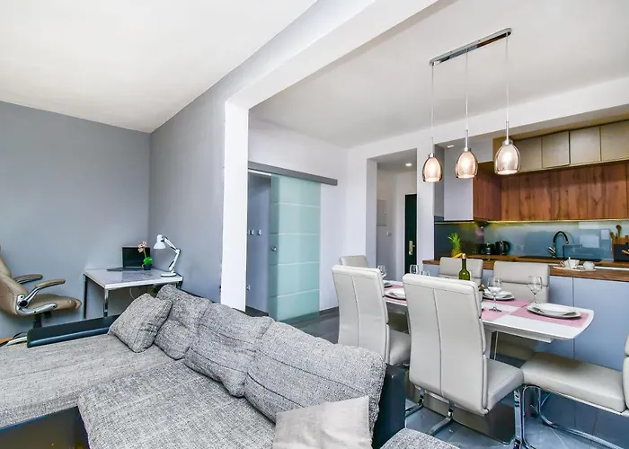 Apartment Ela *