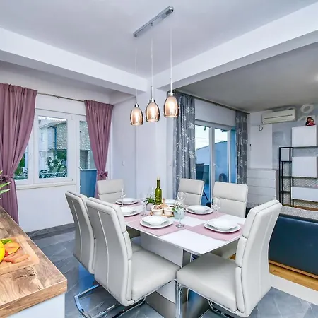 Apartmán Ela *