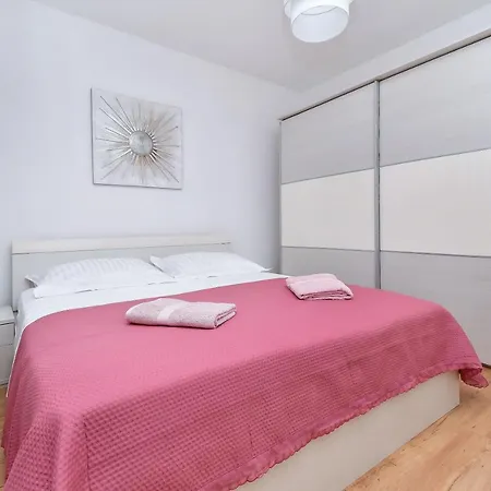 Ela Apartmán *